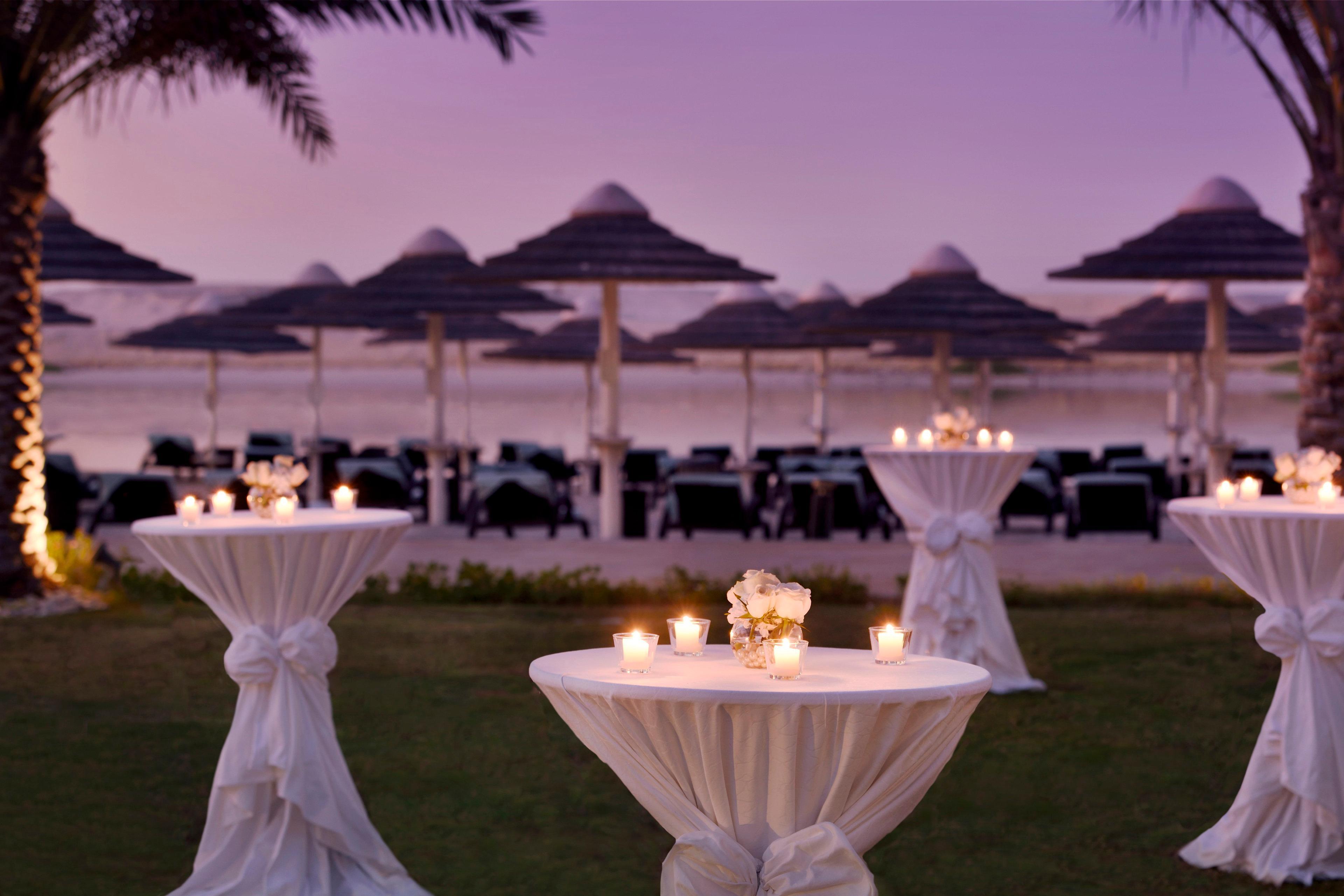 Отель Intercontinental Abu Dhabi By Ihg Экстерьер фото The beach at the Jumeirah Beach Hotel